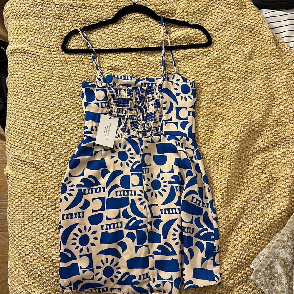 RESA dress - Picture 2 of 2